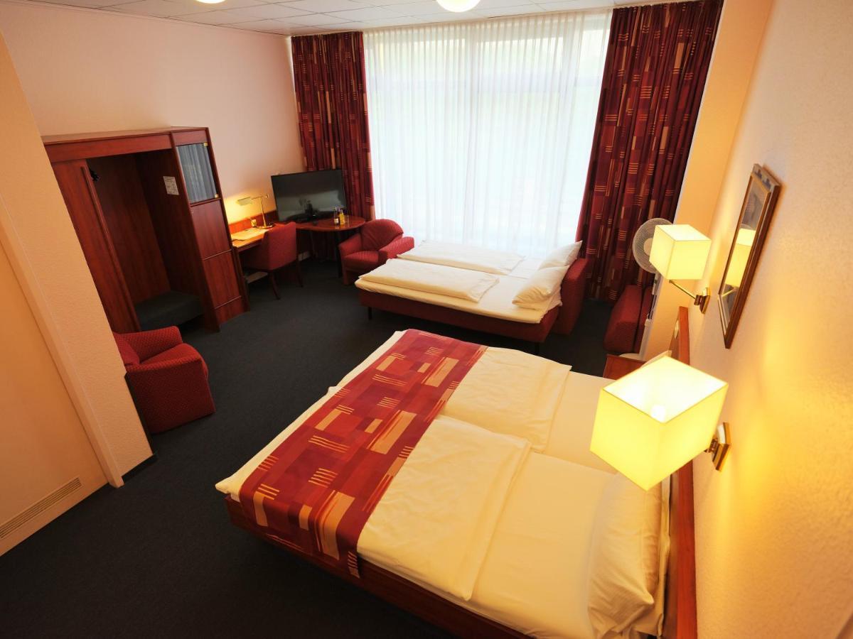Cabo Nonsmoking-Hotel 함브루크 외부 사진