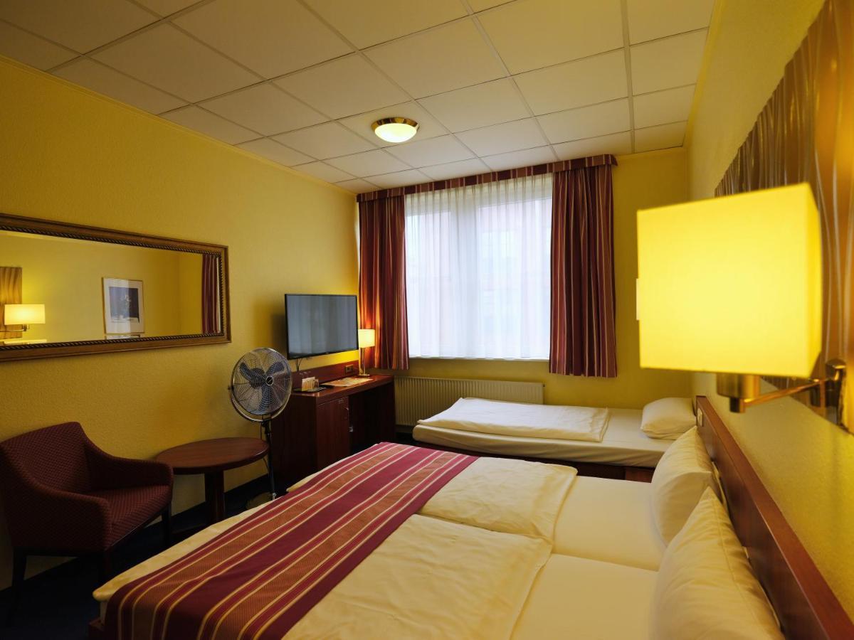 Cabo Nonsmoking-Hotel 함브루크 외부 사진